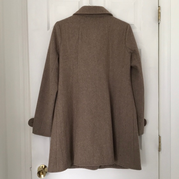 Tan fall jacket - Picture 4 of 4